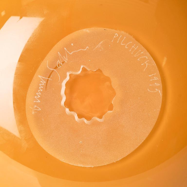 Gunnel Sahlin, urna, glas, Pilchuck Glass School, Seattle, 1995, blåst av Dante Marioni.