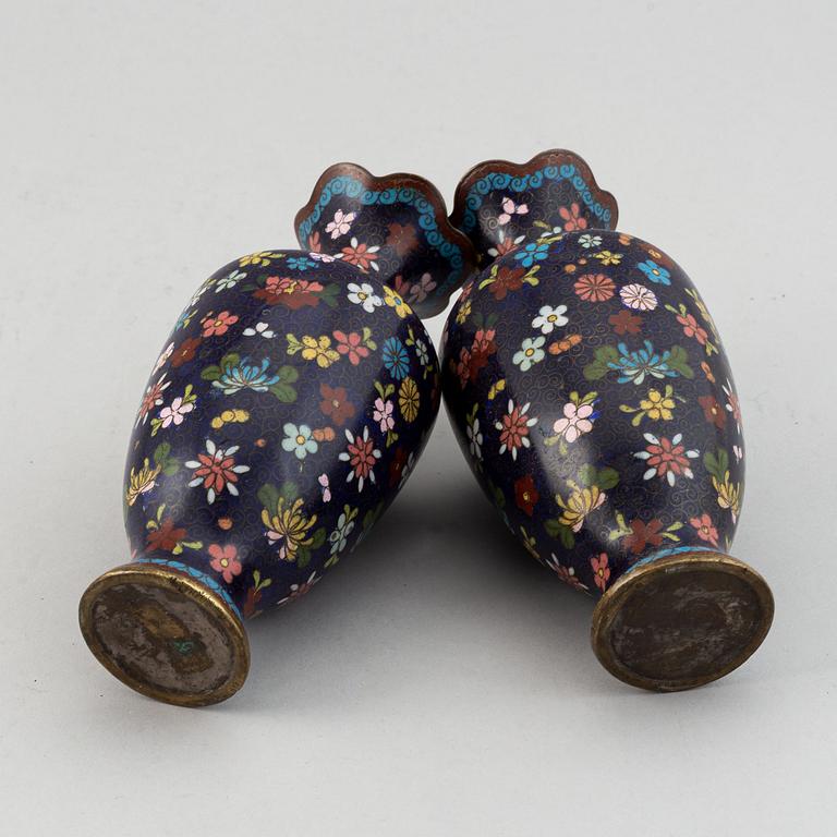 A pair of cloisonne vases, Japan, early 20th Century. And a Chinese cloionne box with cover.