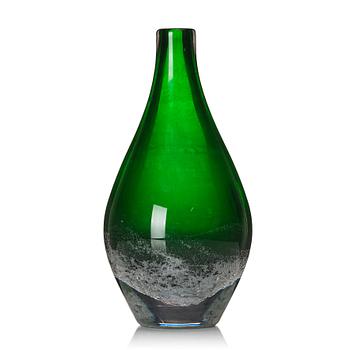 127. Orrefors, a green glass vase, signed and dated 1940.