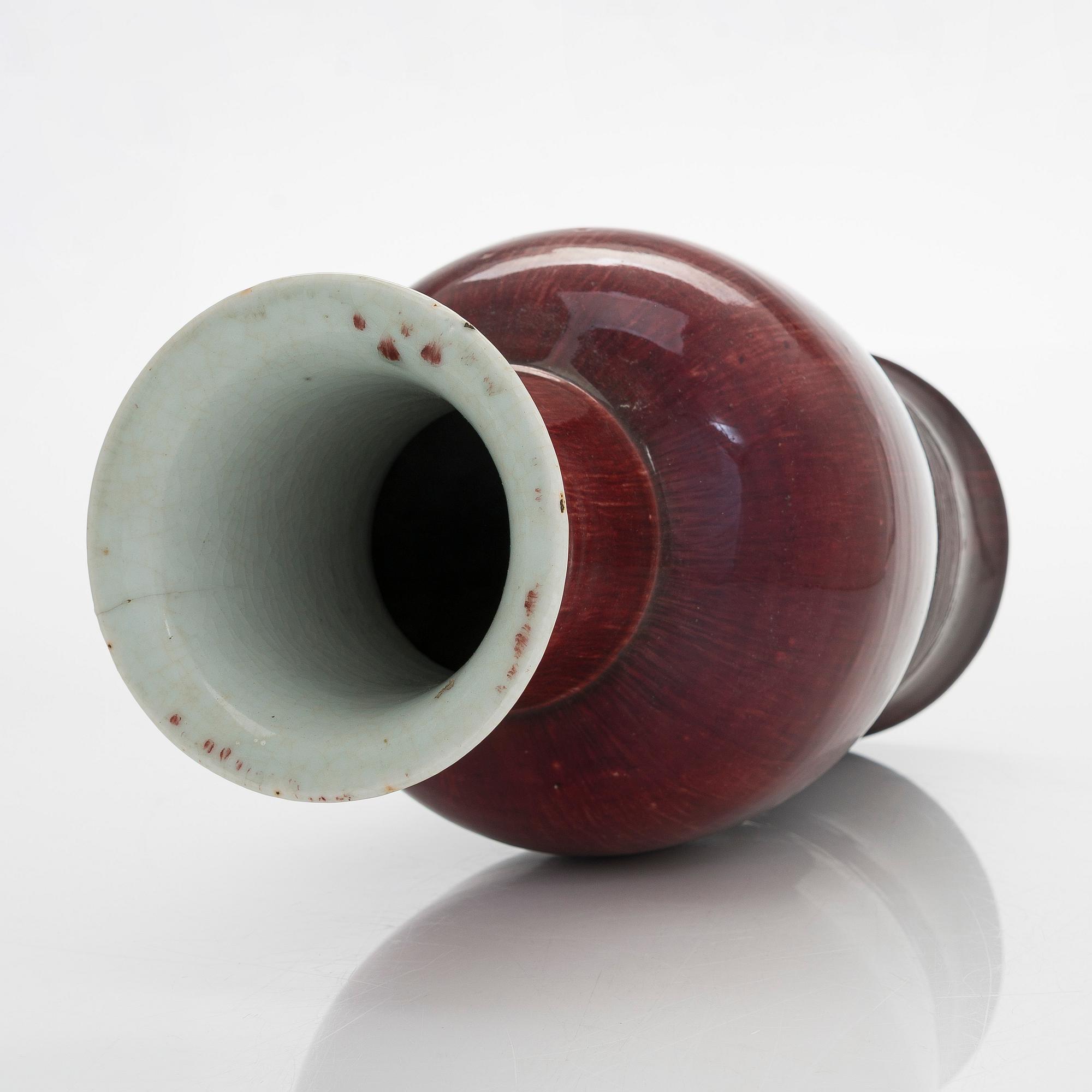 Vas, keramik. Kina, 1900-tal.