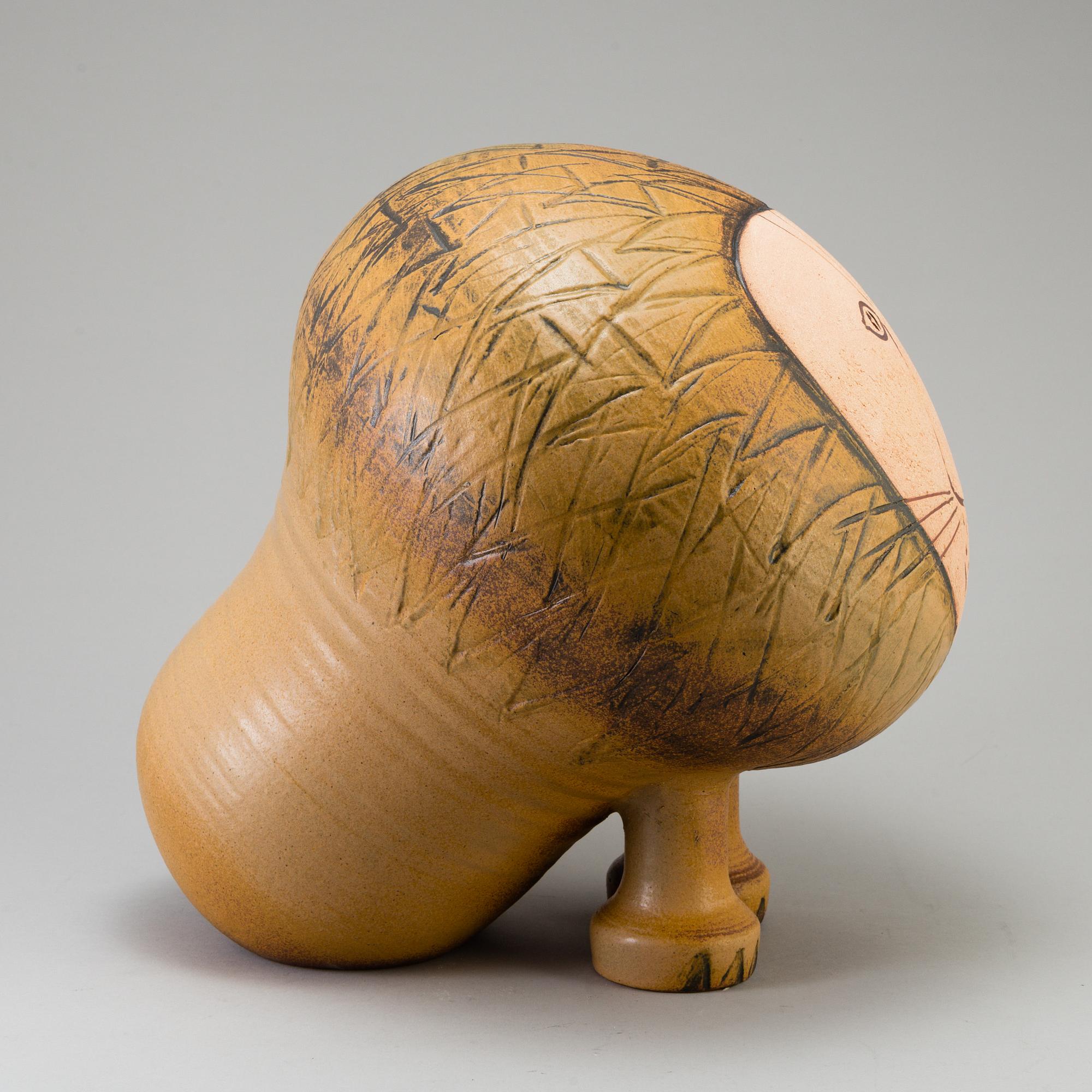 LISA LARSON, "Lejon Maxi" SKULPTUR, chamotterat stengods, Gustavsberg, formgiven 1964.