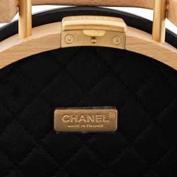 Chanel, bag, "Beech Wood Vanity Case", Cruise 2022 Collection.