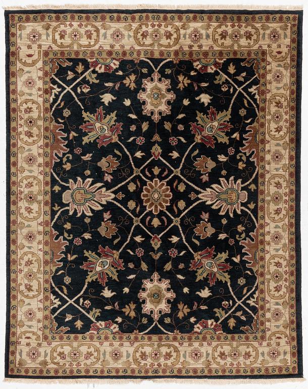 Matta, ca 295 x 240 cm.