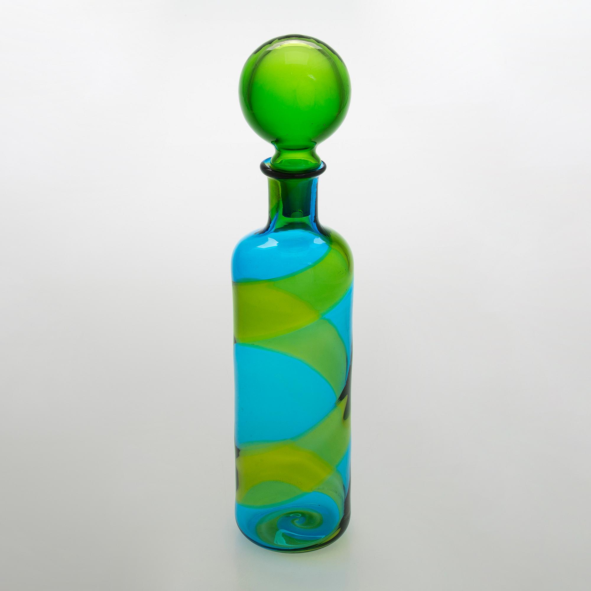 Tapio Wirkkala, A 'Coreano' glass carafe for Rosenthal 1979.