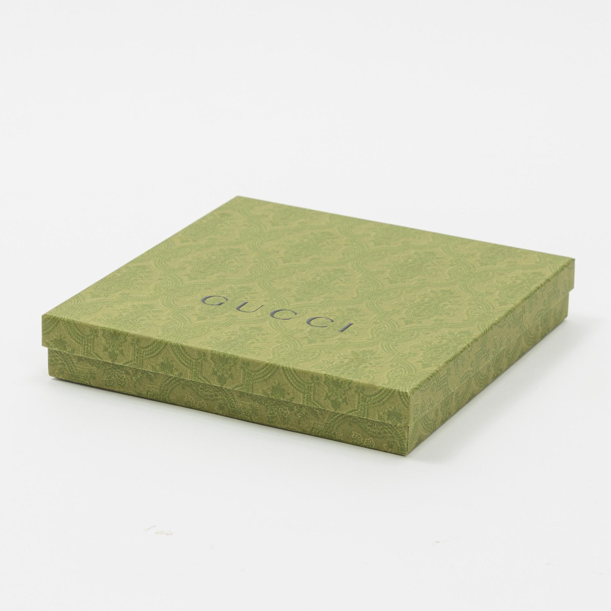 Gucci, scarf, "Flora".