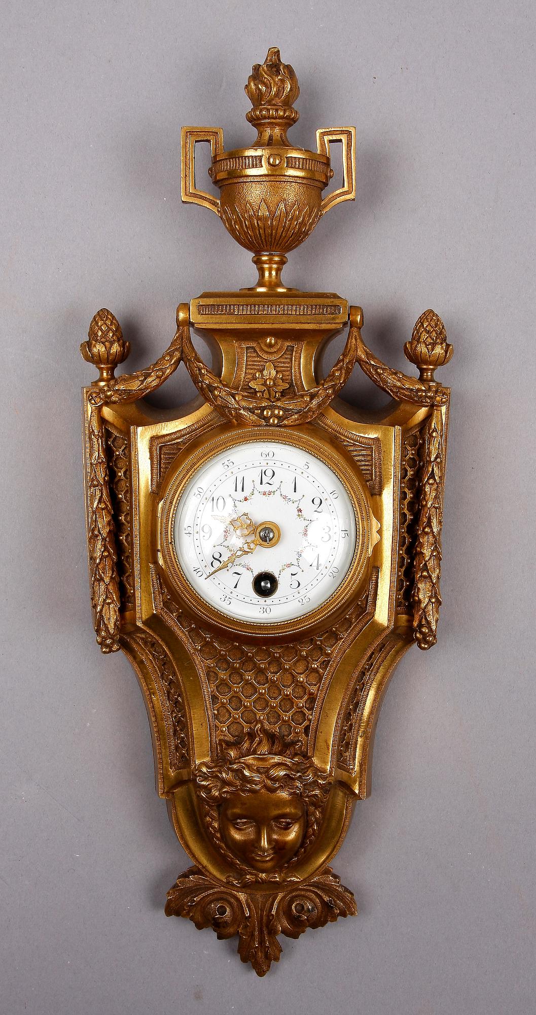 VÄGGUR. Louis  XVI-stil, 1900-tal.