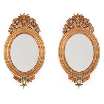 SPEGELLAMPETTER, ett par, gustaviansk stil, 1800-tal.