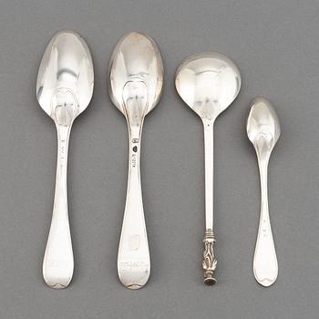 Four silver spoons, 18th/19th century.