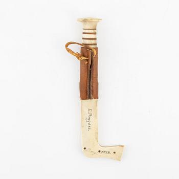 Esse Poggats, a reindeer horn knife, signed E. Poggats and dated 1949.