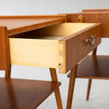 A pair of bedside tables, AB Carlström & co Möbelfabrik, mid20th century.