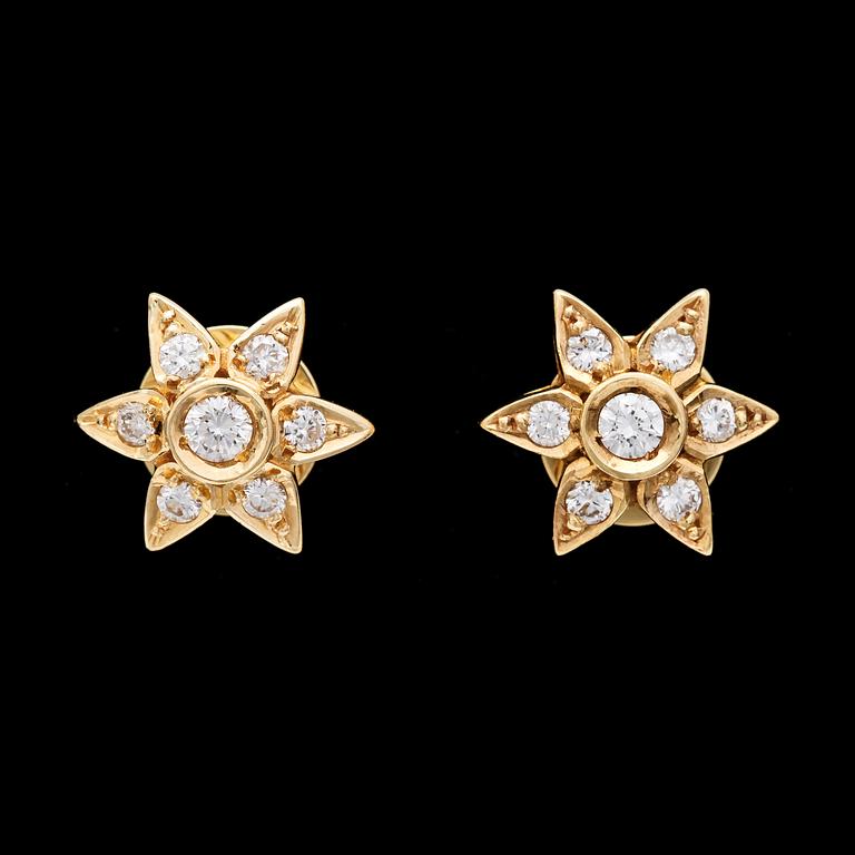 EARINGS, brilliant cut diamonds, tot. app. 0.60 cts.