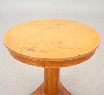 BORD. Karl Johan, 1800-talets första hälft.
