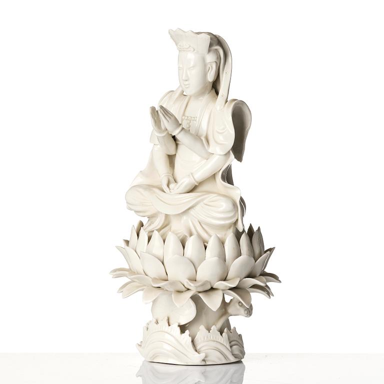 Figurin, porslin, blanc de Chine, Kina, sen Qingdynasti / omkring 1900.