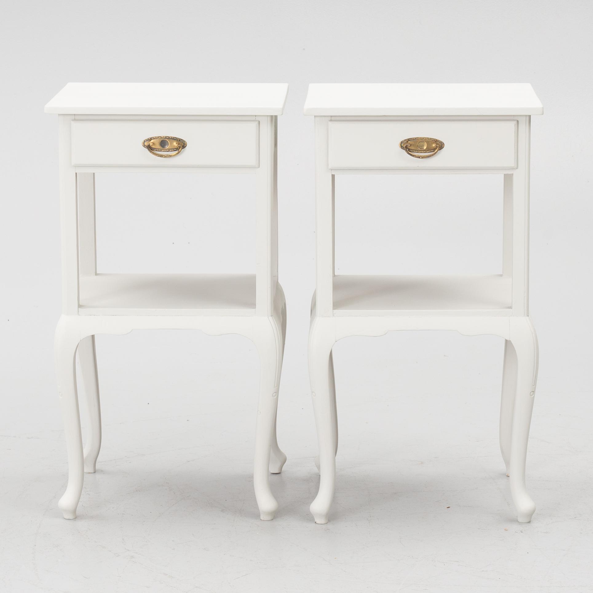 A pair of bedside tables, first half of the 20th century.