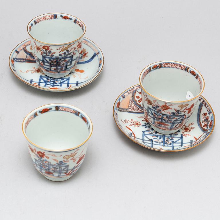 A set of three cups with two stands, Qing dynasty, 18th Century.
