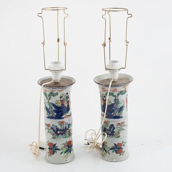 A pair of porcelain vases, China, late Qing dynasty.