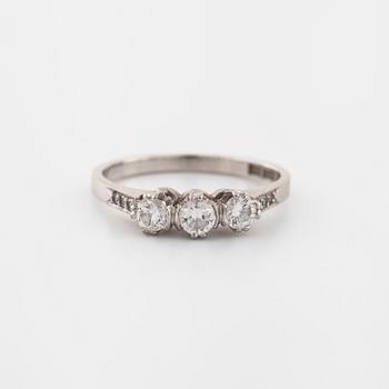 RING, med briljantslipade diamanter, Gelander-Bergdahl, Göteborg, 1956.