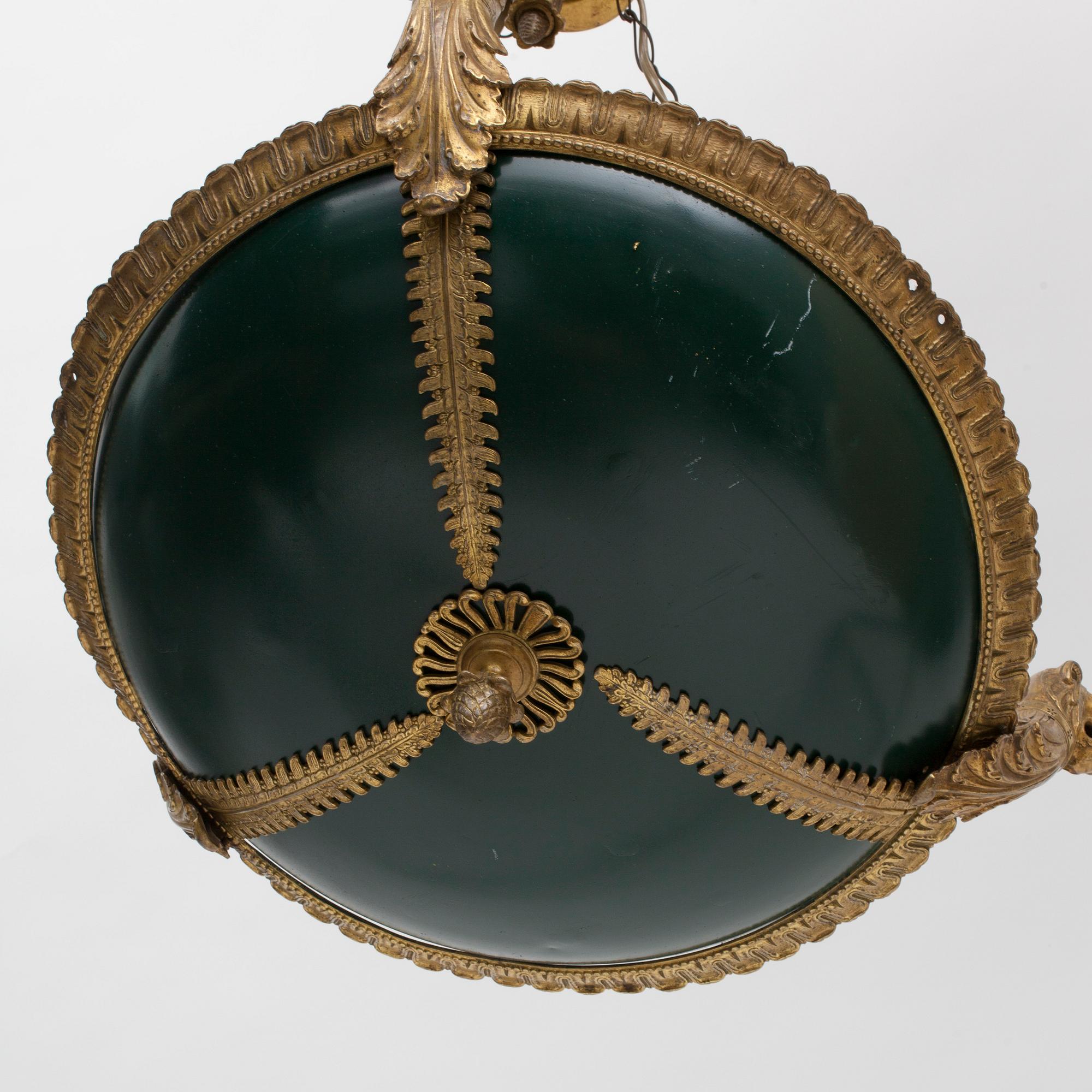 TAKAMPEL, empirestil, 1900-talets början. Höjd ca 65 cm.