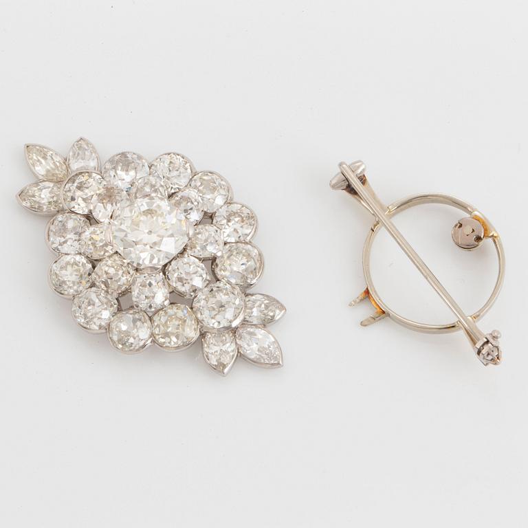A platinum brooch set with old-cut diamonds with a total weight of ca 19.00 cts, possibly Cartier or retailed by Cartier.