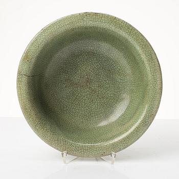 Skål, keramik, Kina, Mingdynsatin (1368-1644).