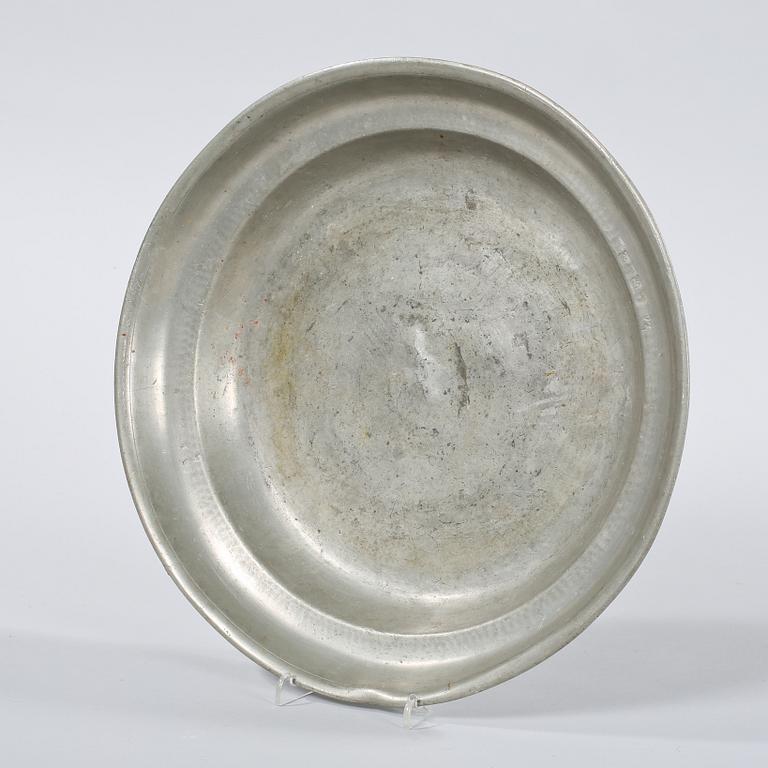 SKÅLFAT, tenn, Gottlob Friedrich Baumann, Hudiksvall, 1818.