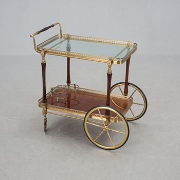 SERVERINGSVAGN, 1900-talets andra hälft.