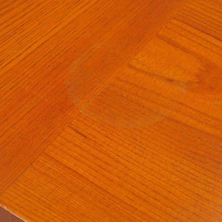 Coffee table, functionalist style, 1930s.