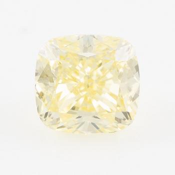 Cushion-shaped yellow diamond, 0.58 ct, accompanied by GIA report.