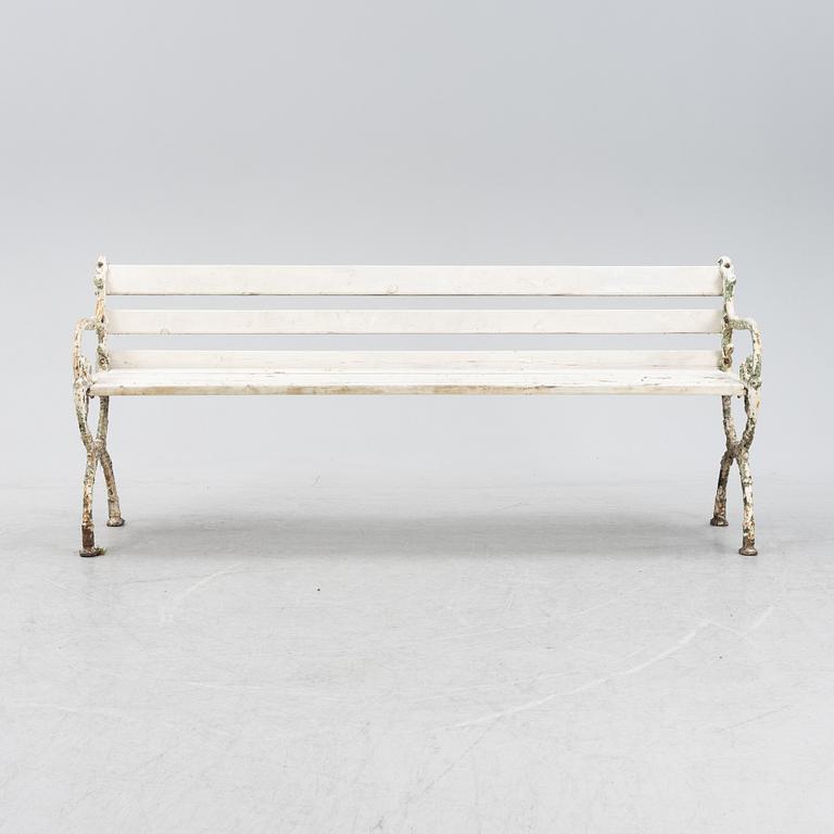 Trädgårdsbänk, tidigt 1900-tal.