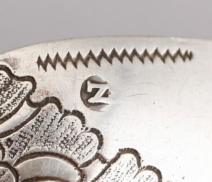 MATSKED, silver, L Alexander, Nürnberg, 1700-tal. Vikt ca 30 gram.