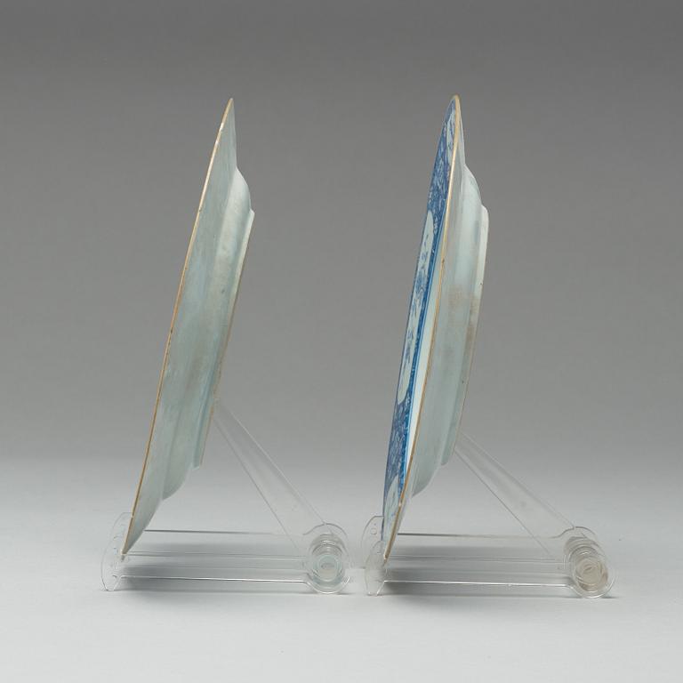 A pair of blue and white dishes, Qing dynasty, Kangxi (1662-1722).