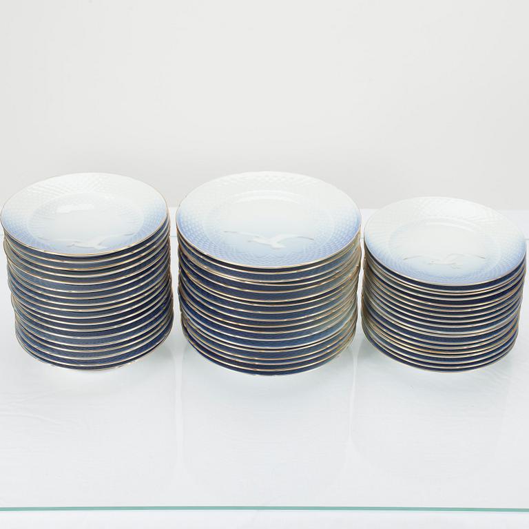 SERVIS, 109 delar, porslin, "Måsen" Bing & Gröndahl, Danmark, 1900-talets andra hälft.