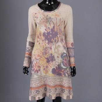 KLÄNNING, Etro.