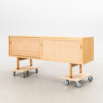 Hans J. Wegner, sideboard, RY-26, for RY Furniture, Denmark.