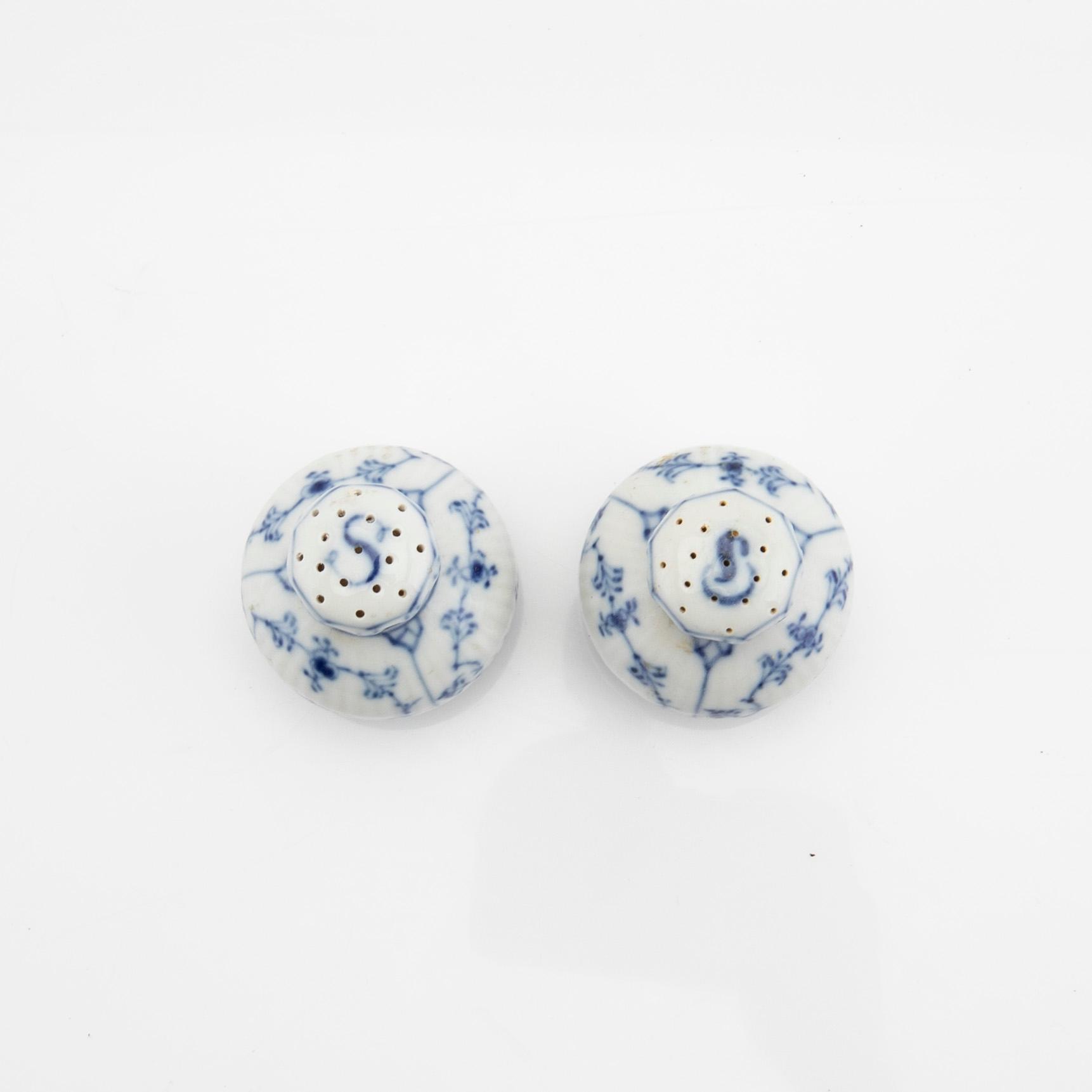 Service, 46 pieces, porcelain, Blue Fluted "Full Lace" and "Half Lace", Royal Copenhagen, Denmark.
