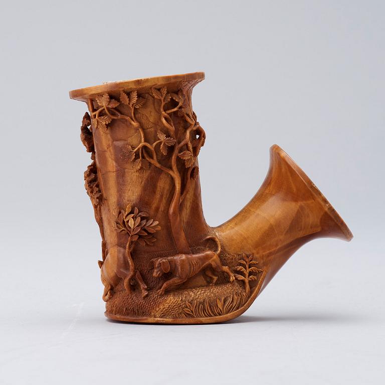 A Swedish 19th century carved wooden pipe bowl by S. Isberg .
