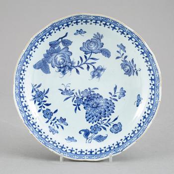 SKÅL, porslin, Kina, Qianlong (1736-95).