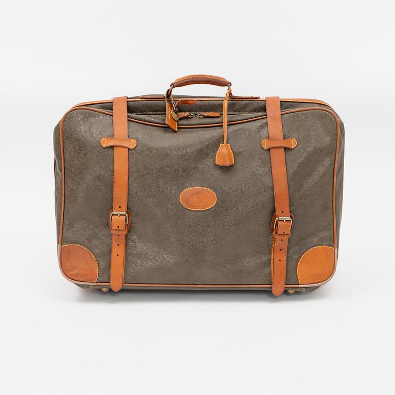 Mulberry, a scotch grain suitcase.