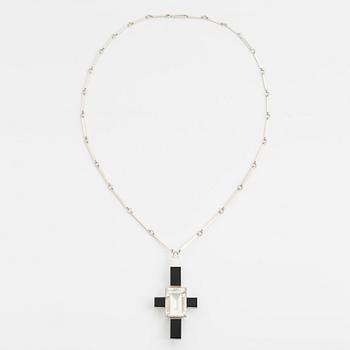 Wiwen Nilsson, a sterling silver necklace set with faceted rock crystal and onyx, Lund 1939.