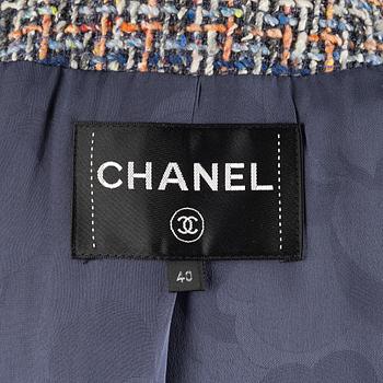 Chanel, Bouclé jacket, size Fr 40.