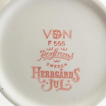 Carafes with and 3 pcs as well as pitchers 2 pcs including Rörstrand, first half of the 20th century.