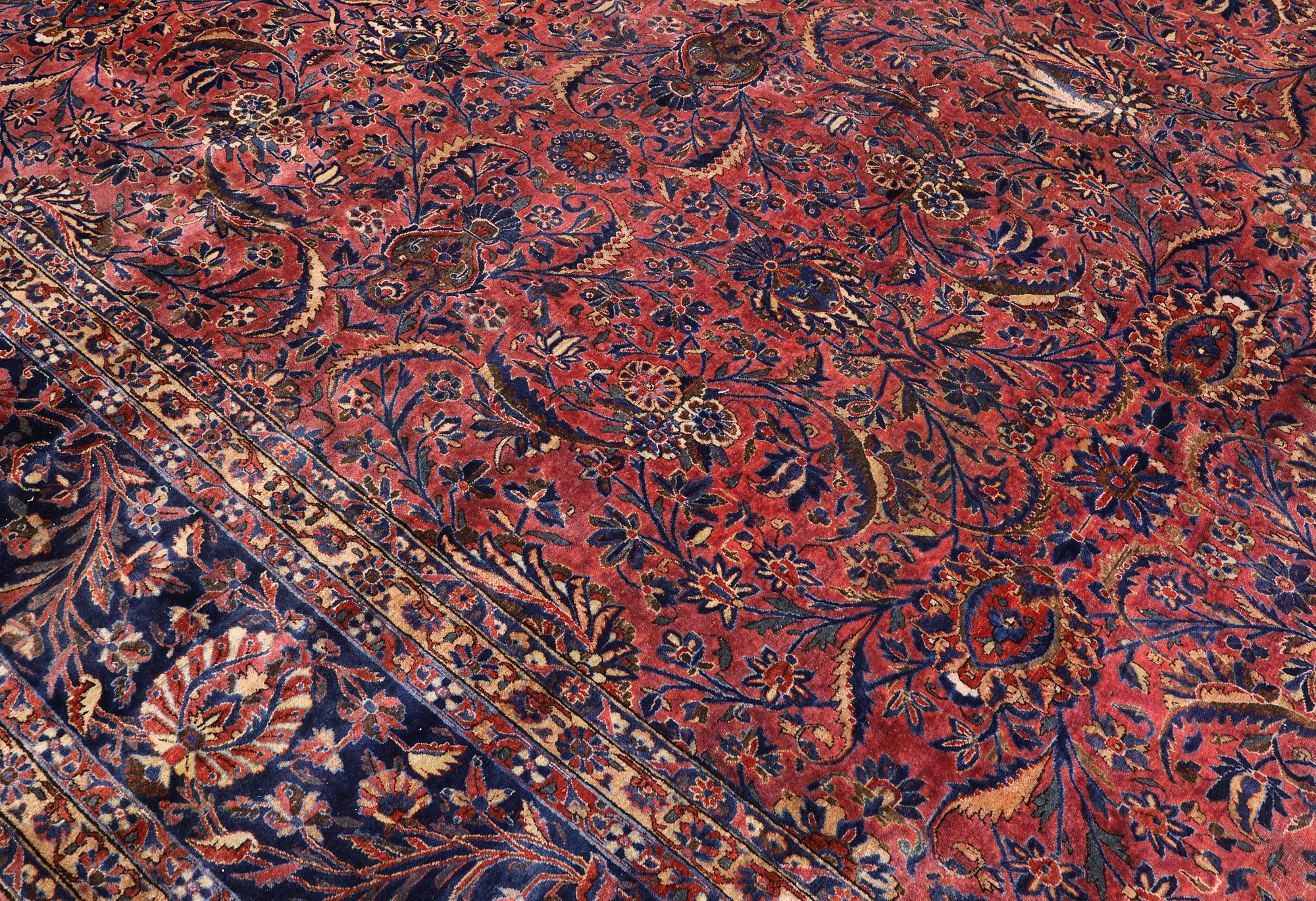 Carpet, Saruk, antique, 682 x 405 cm.
