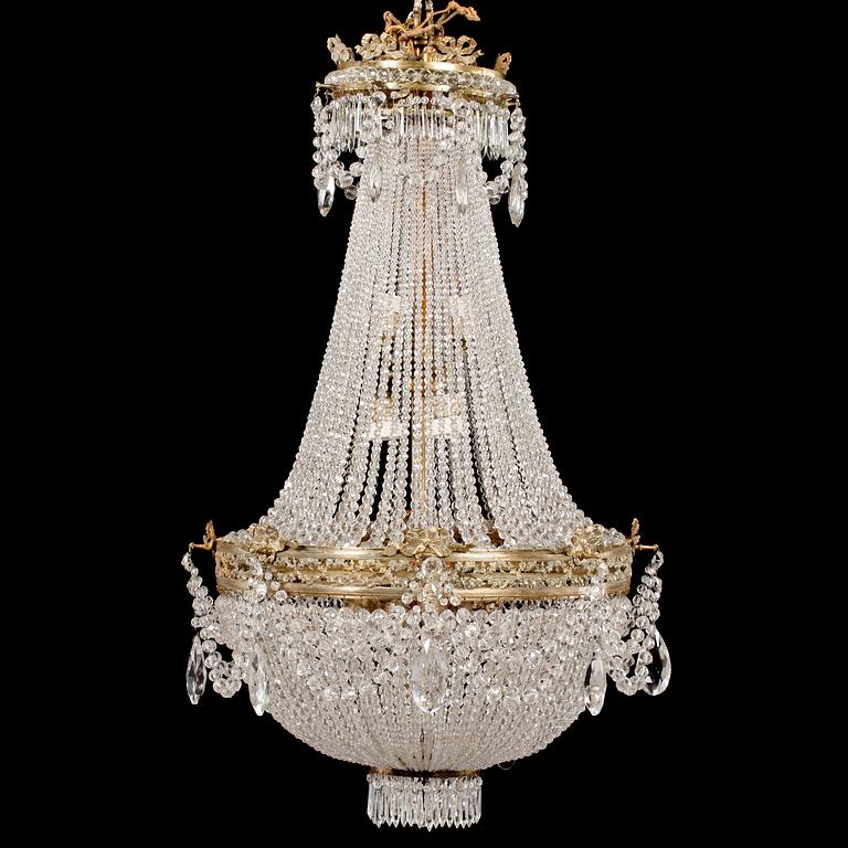 LJUSKRONA, Louis XVI-stil, Frankrike, 1900-talets början. Höjd ca 100 cm.