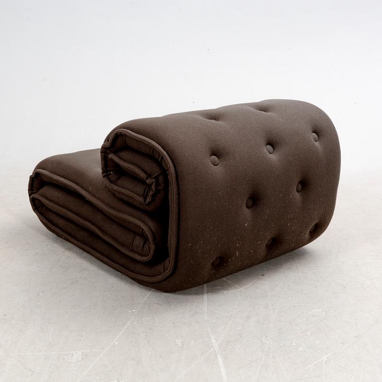 Loungefåtölj  "Roulade" Kibisi för Versus  2000-tal.