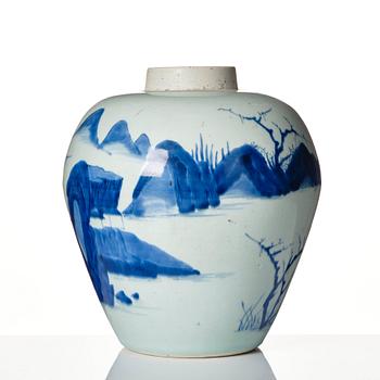 A blue and white Transitional vase, 17th Century.