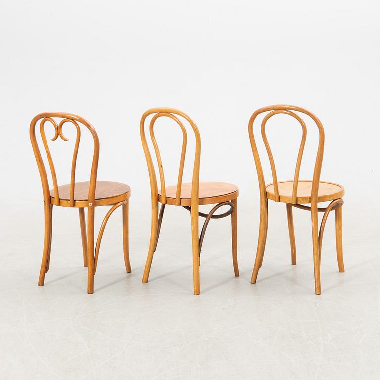 Stolar 6 st snarlika 1900-talets första hälft.