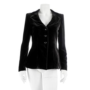 446. ARMANI, a dark brown velvet jacket, size 42.