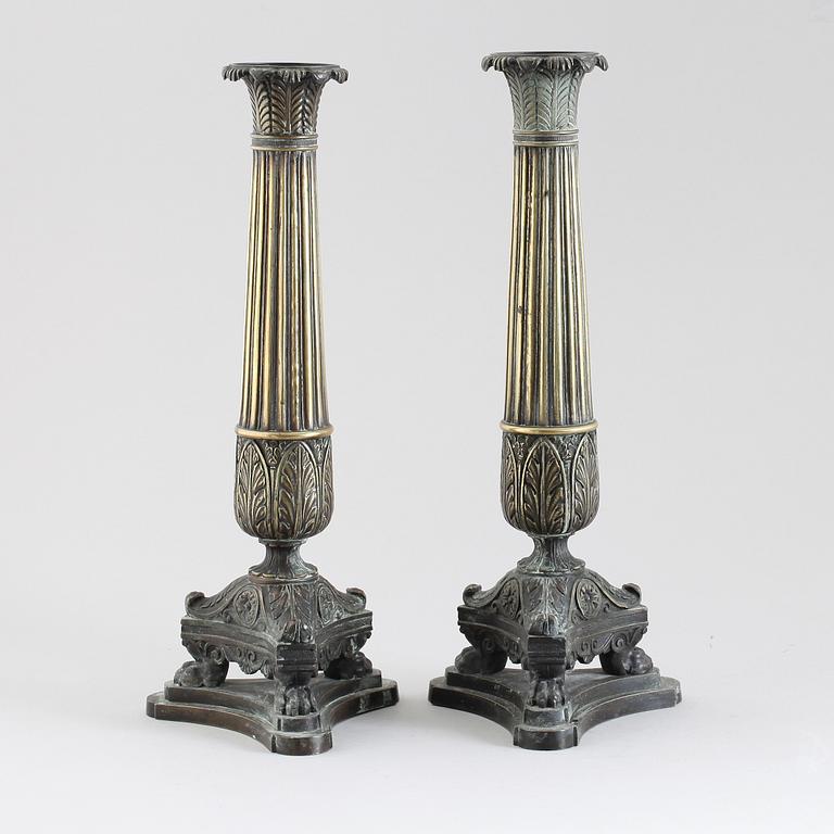 LAMPFÖTTER, 2 st, senempire, 1800-talets första hälft.