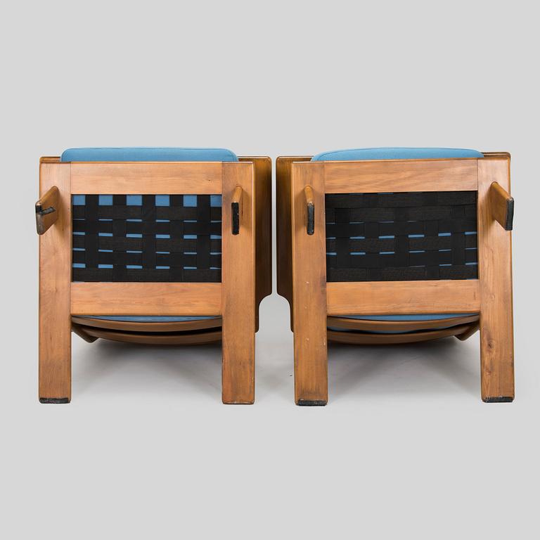 Esko Pajamies, Fåtöljer, ett par "Pele" och soffbord tillverkare Lepofinn 1970-tal.