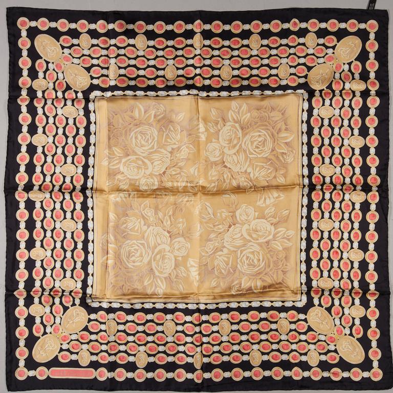 HUIVI, Christian Dior.